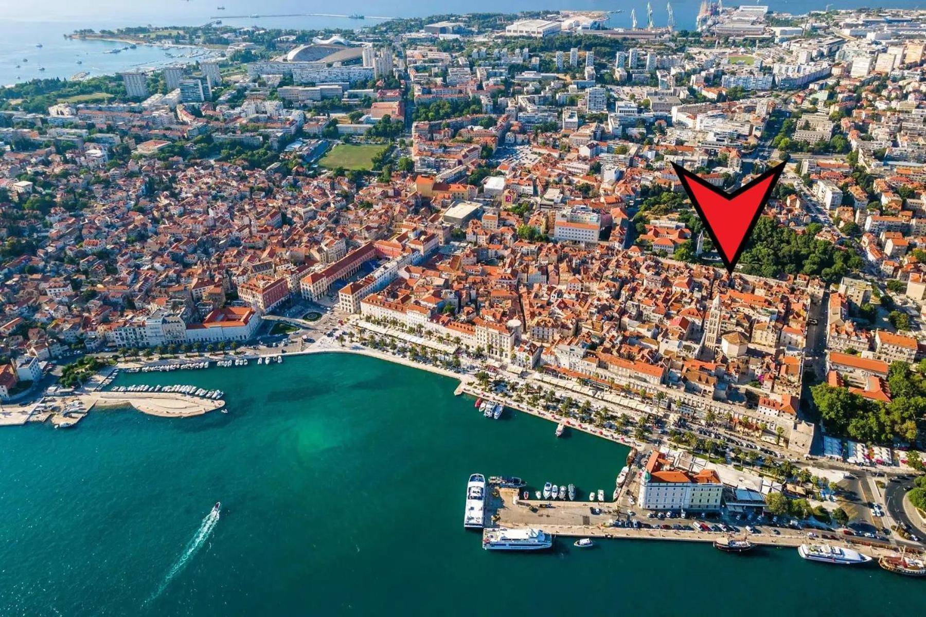 Golden Gate Luxury Rooms - Unique Unesco Location Split Exterior photo